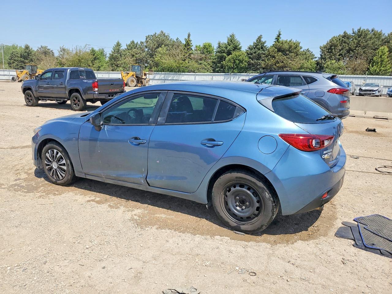 2015 Mazda 3 Sport - Image 2