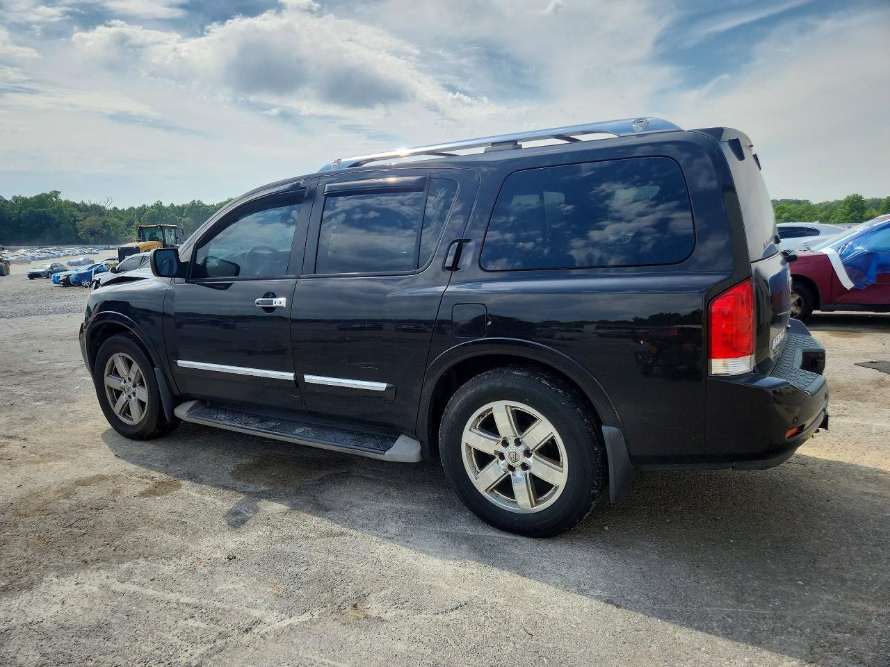 2011 Nissan Armada Sv - Фото 2