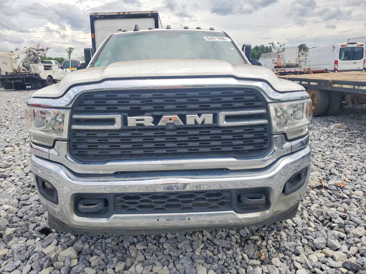 2022 Ram 3500 - Image 5