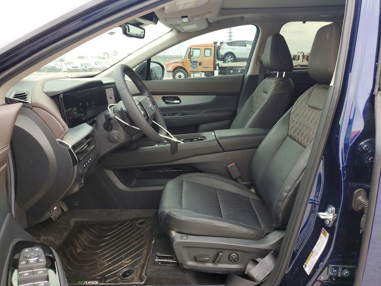 2025 Nissan Murano Platinum - Фото 7
