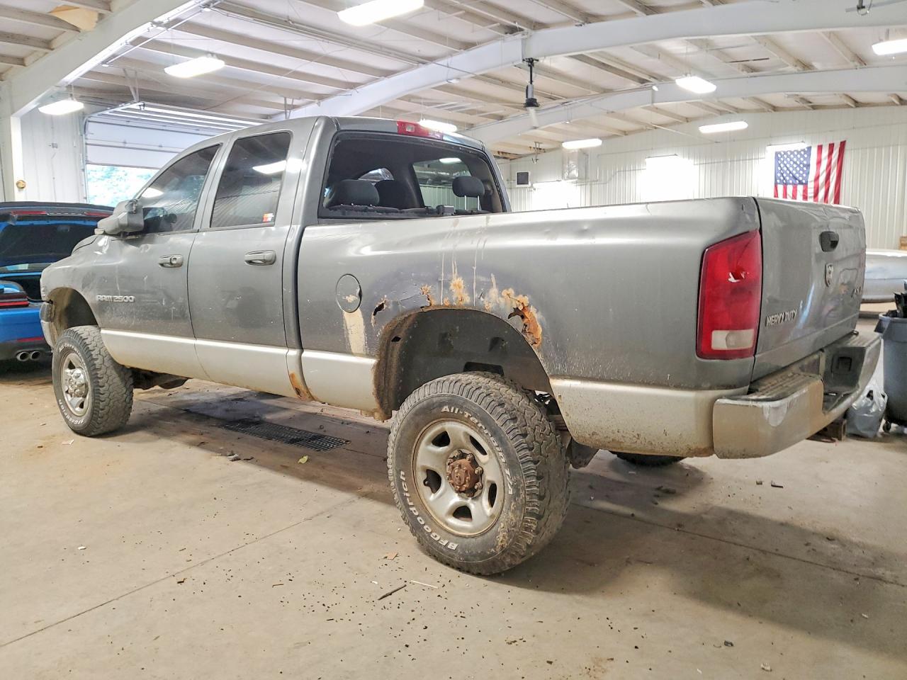 2005 Dodge Ram 2500 St - Фото 2