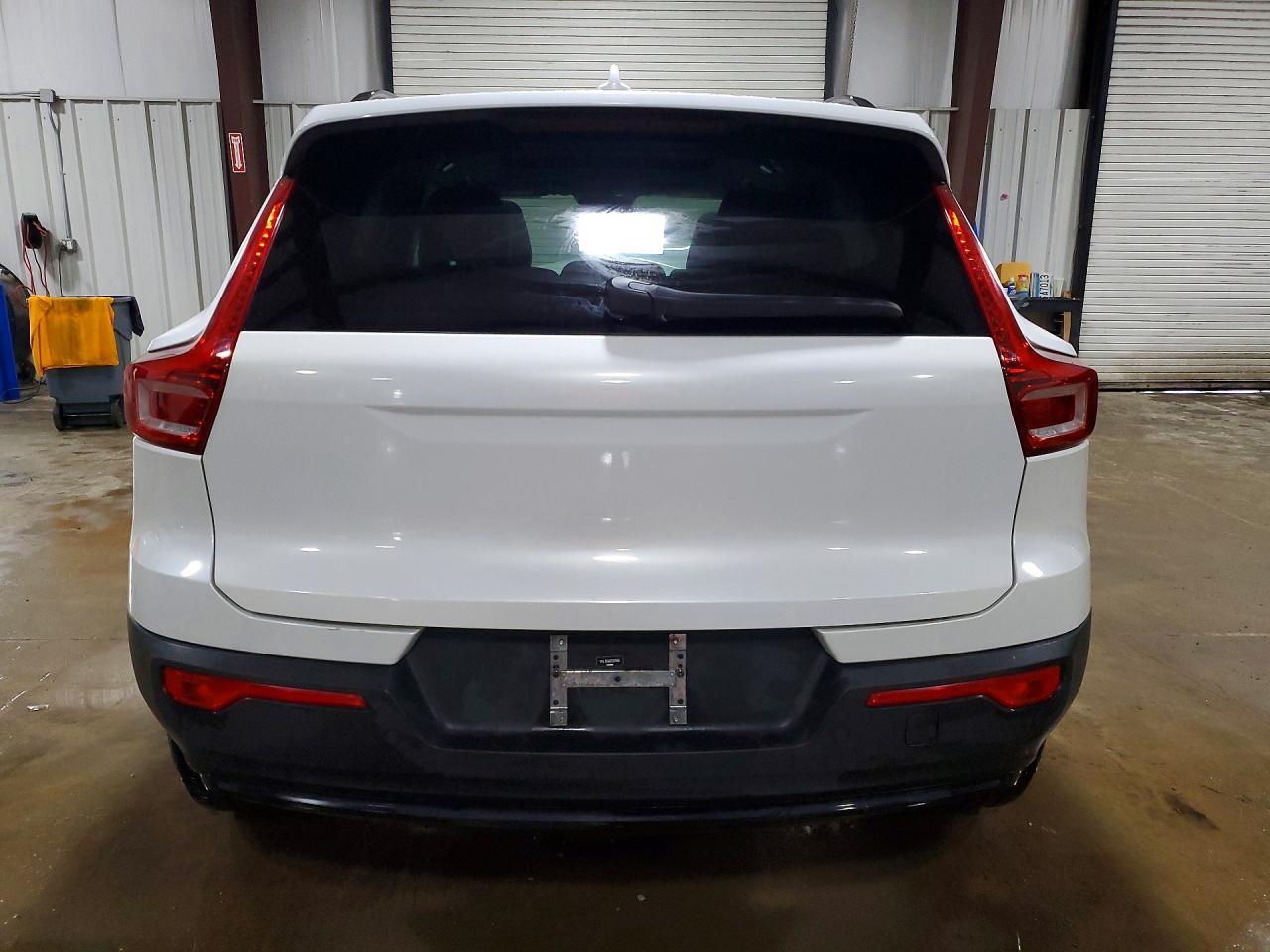 2023 Volvo Xc40 Plus - Фото 6