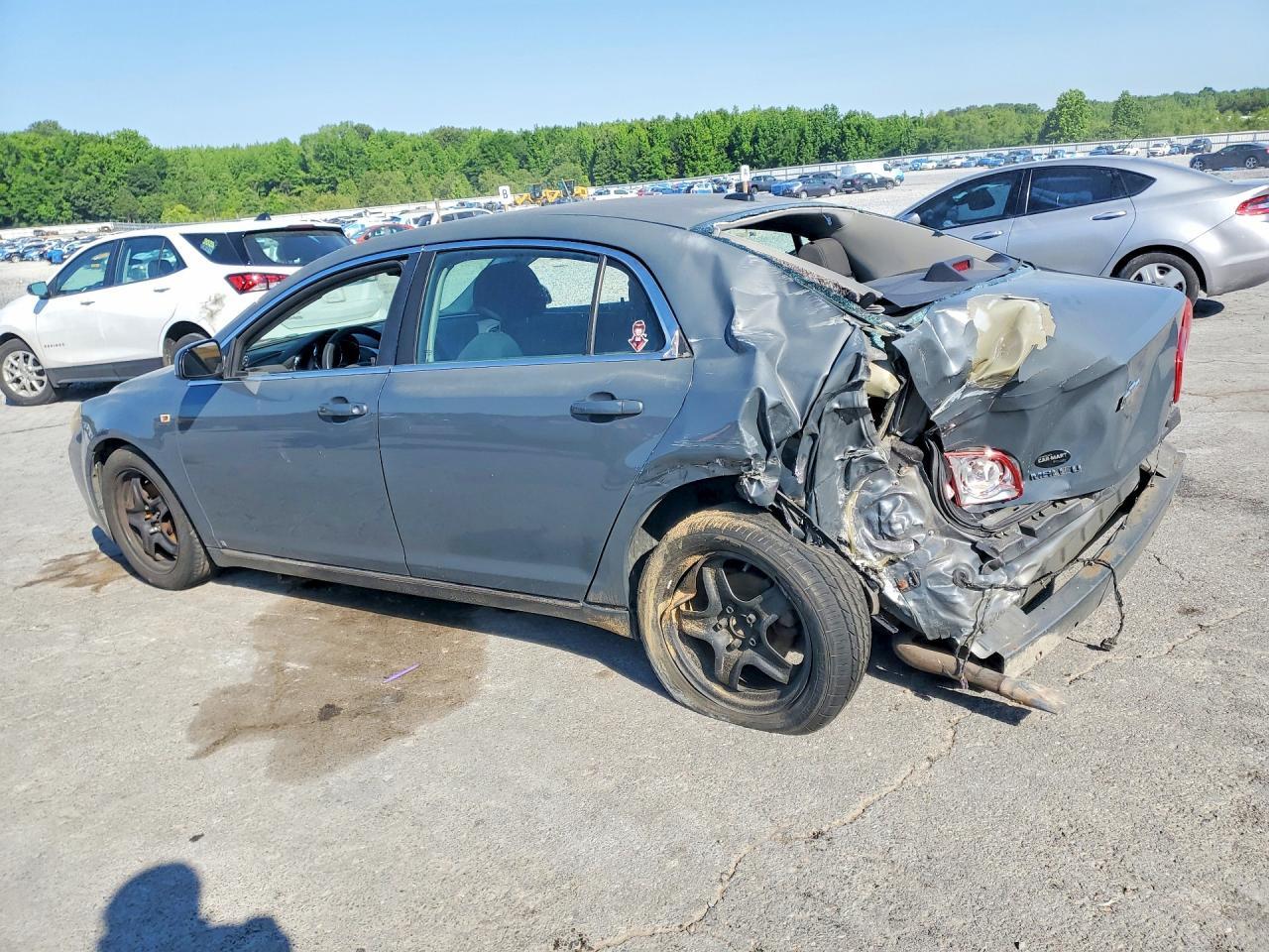 2008 Chevrolet Malibu 1Lt - Image 2