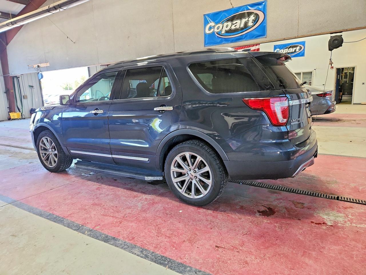 2017 Ford Explorer Limited - Фото 2