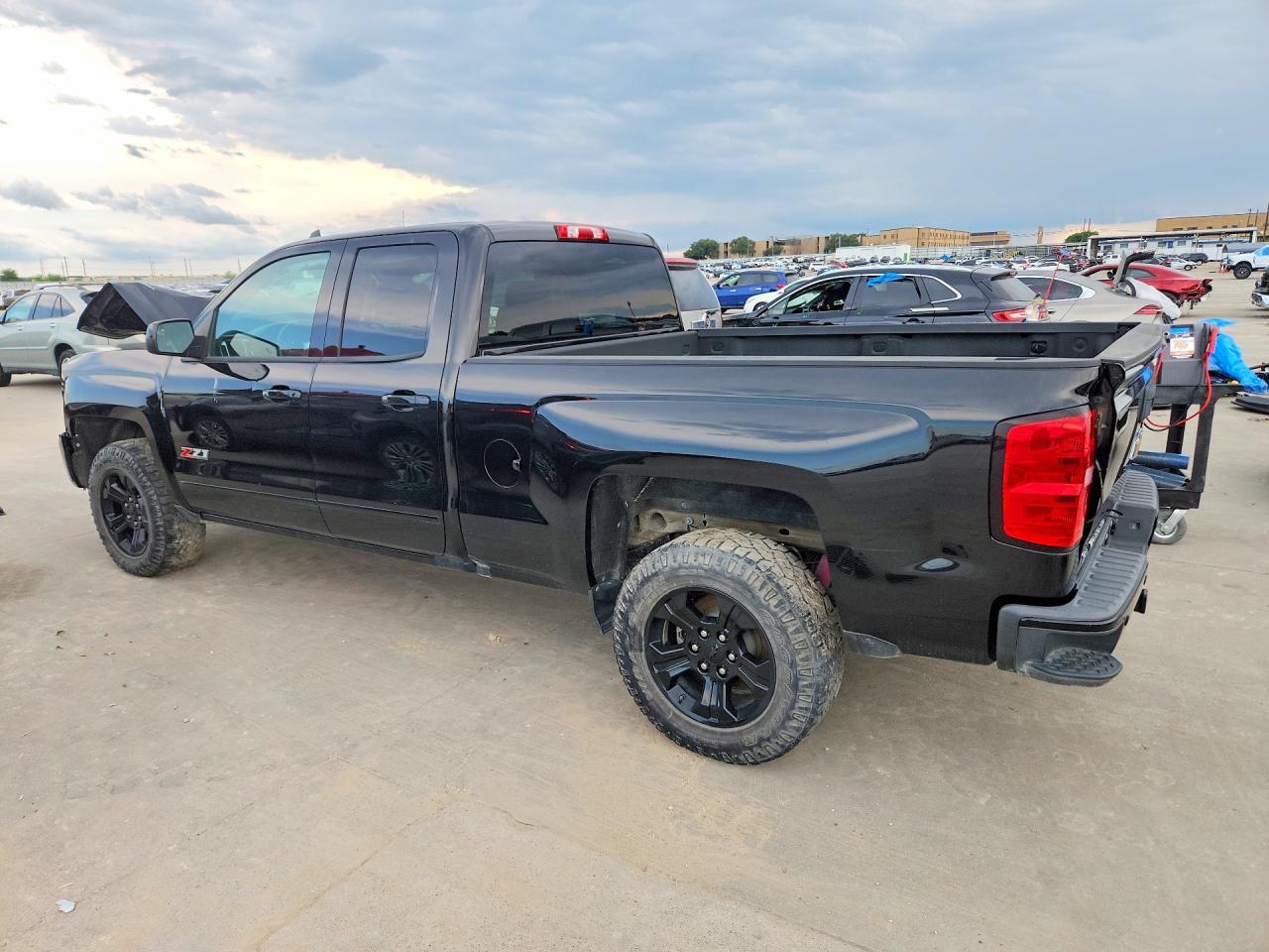 2018 Chevrolet Silverado K1500 Lt - Фото 2