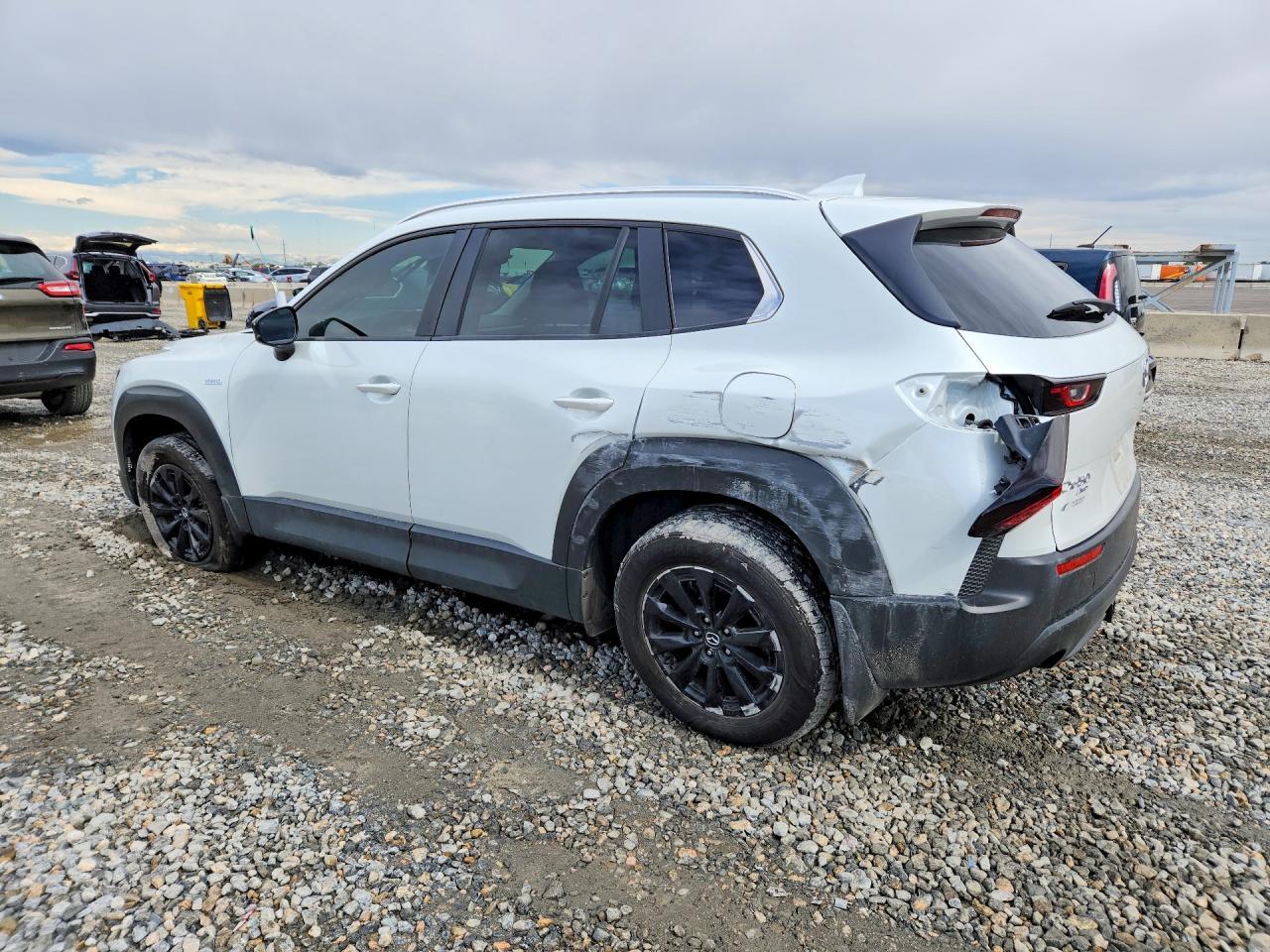 2025 Mazda Cx-50 Preferred - Фото 2