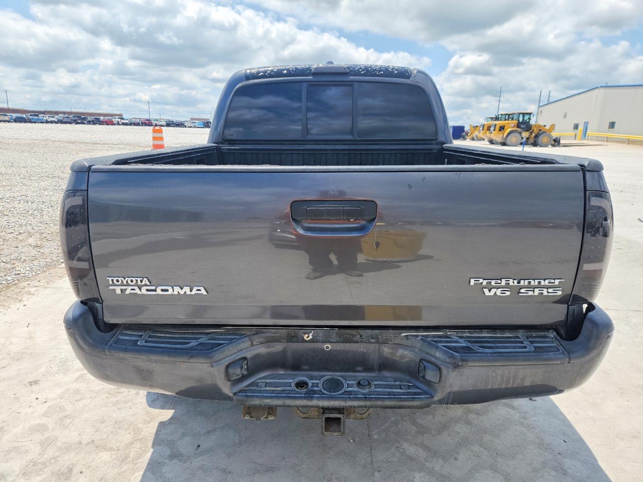 2010 Toyota Tacoma Double Cab Prerunner - Image 6