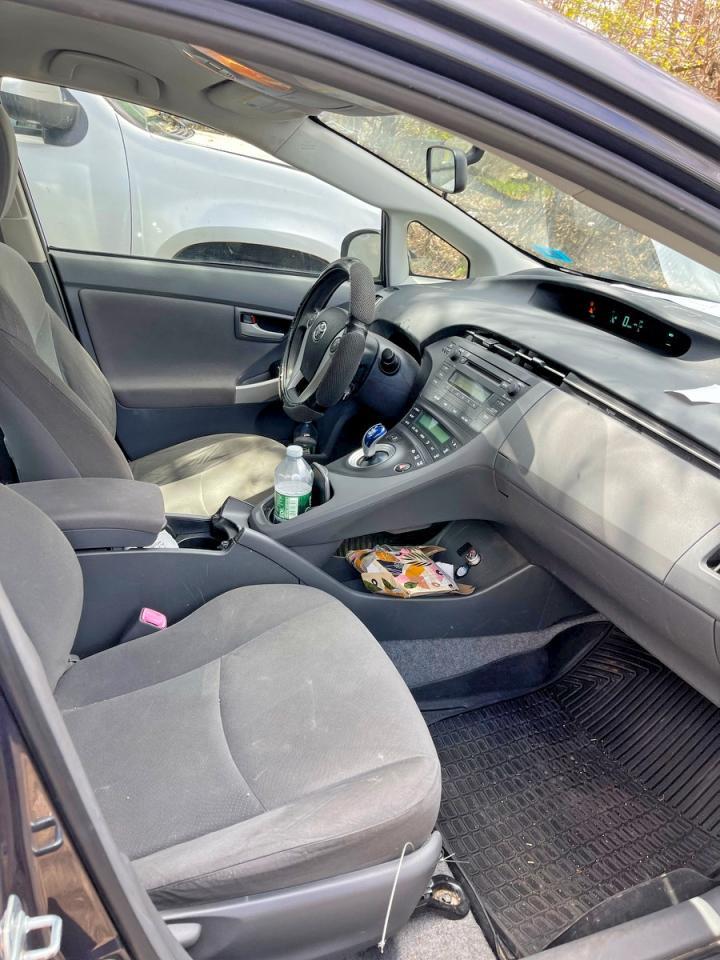 2011 Toyota Prius Two - Фото 5