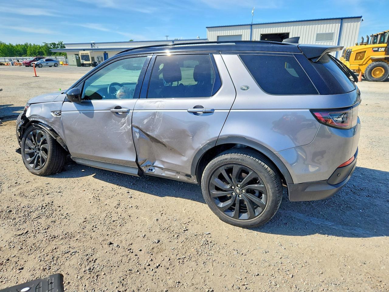 2023 Land Rover Discovery Sport Se - Image 2