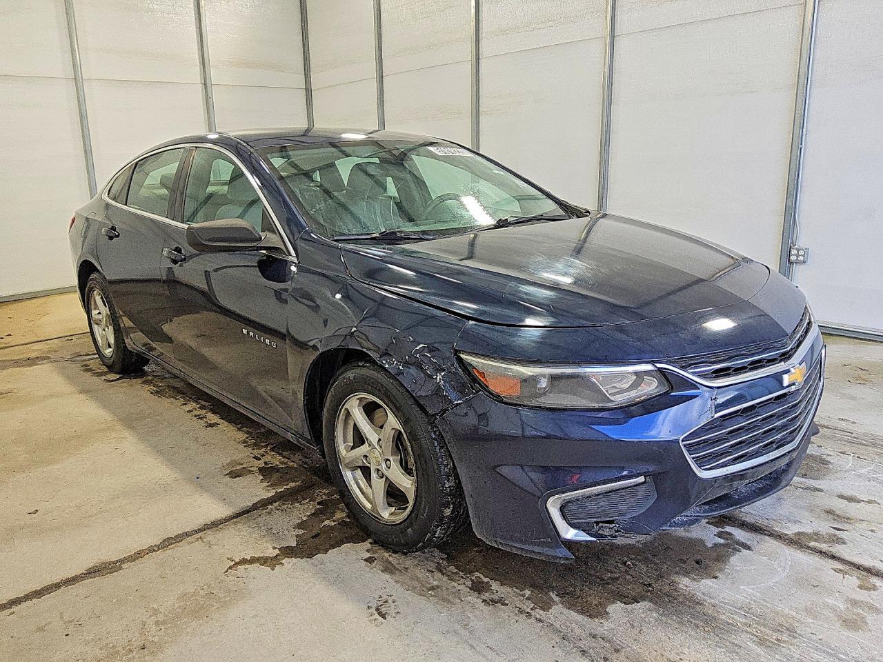2017 Chevrolet Malibu Ls - Фото 4