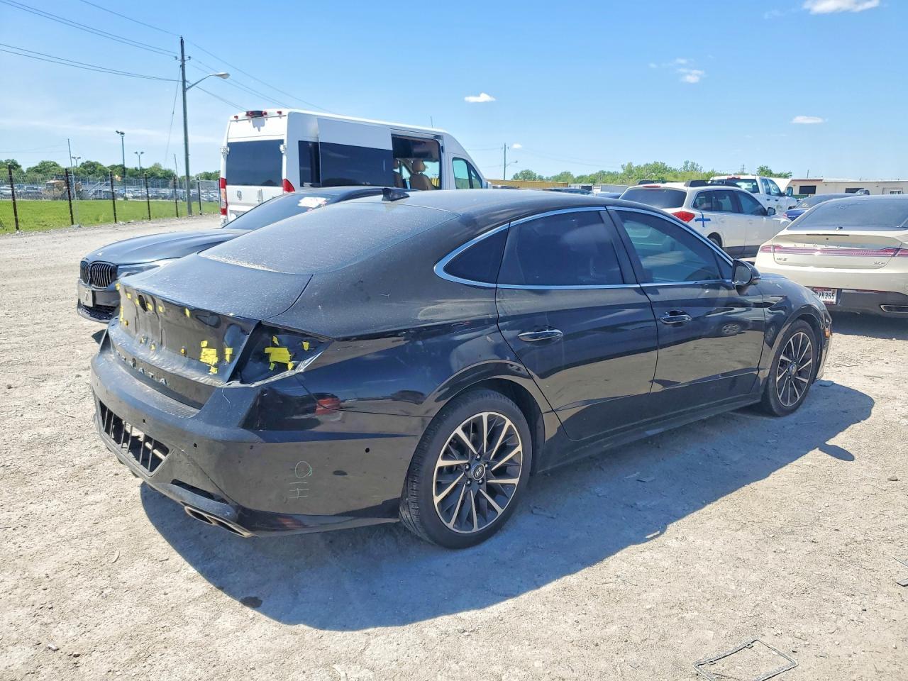 2022 Hyundai Sonata Limited - Image 3