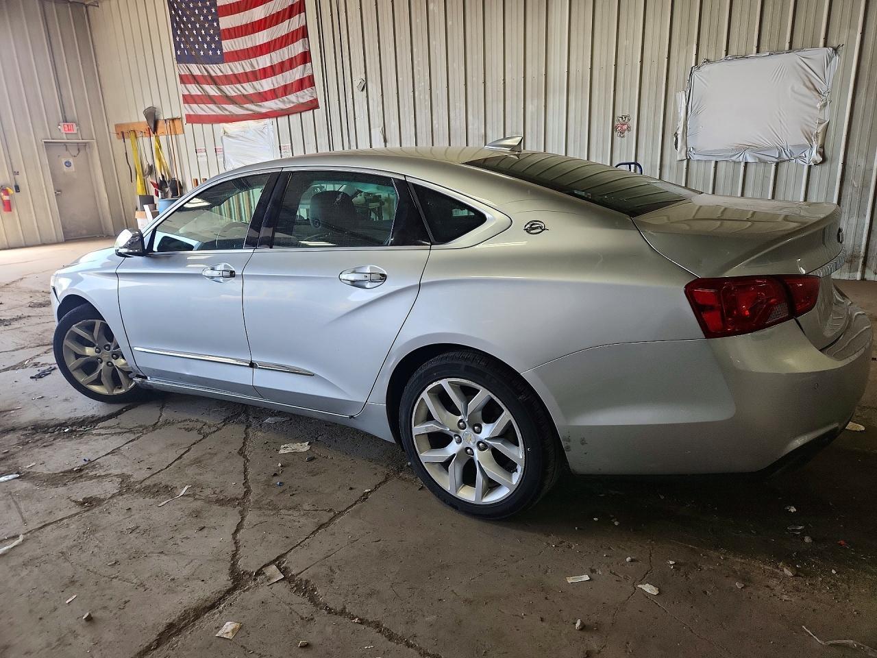 2015 Chevrolet Impala Ltz - Image 2