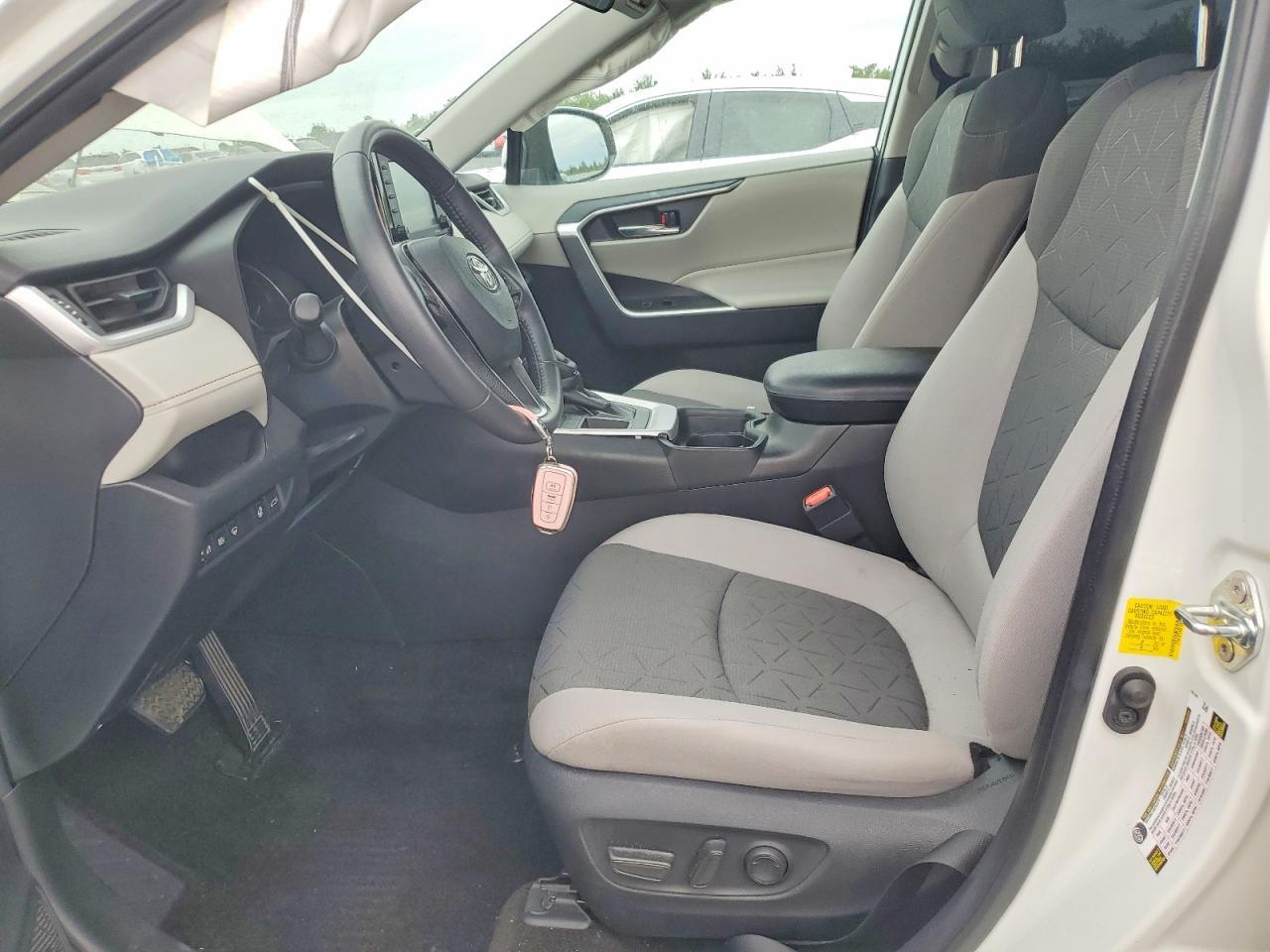 2021 Toyota Rav4 Xle - Image 7