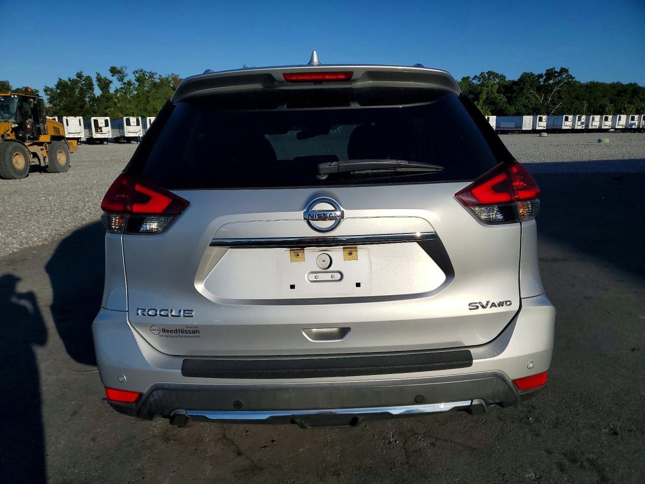 2020 Nissan Rogue Sv - Image 6