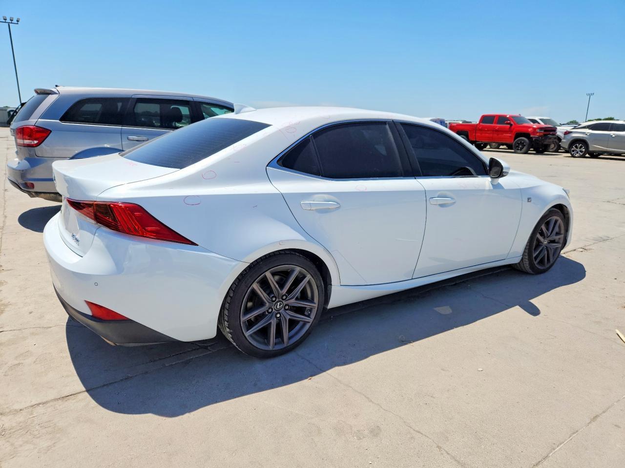 2020 Lexus Is 300 F Sport - Фото 3