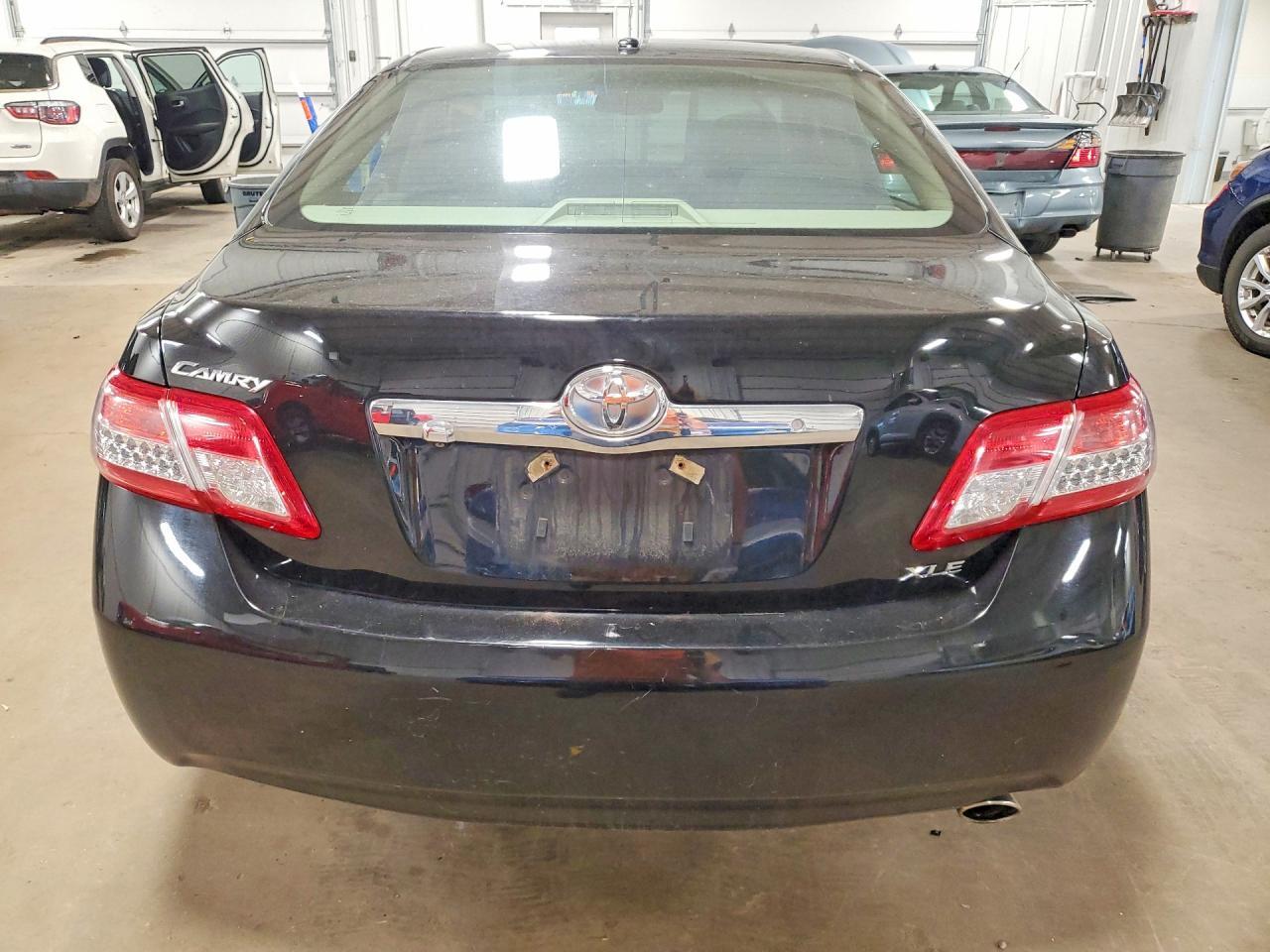 2010 Toyota Camry Xle - Фото 6