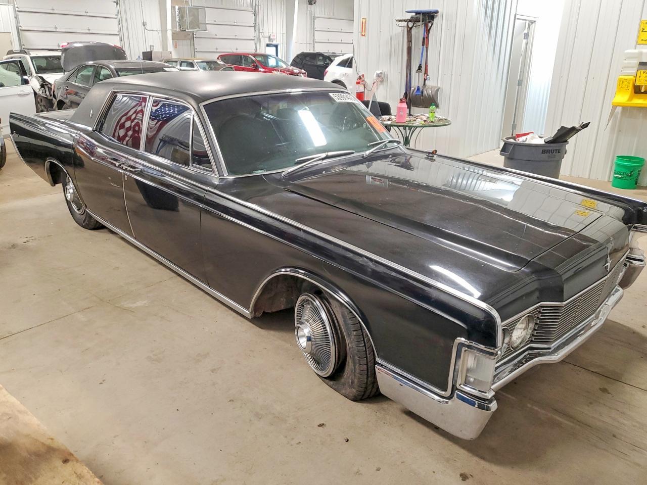 1968 Lincoln Continental - Фото 4