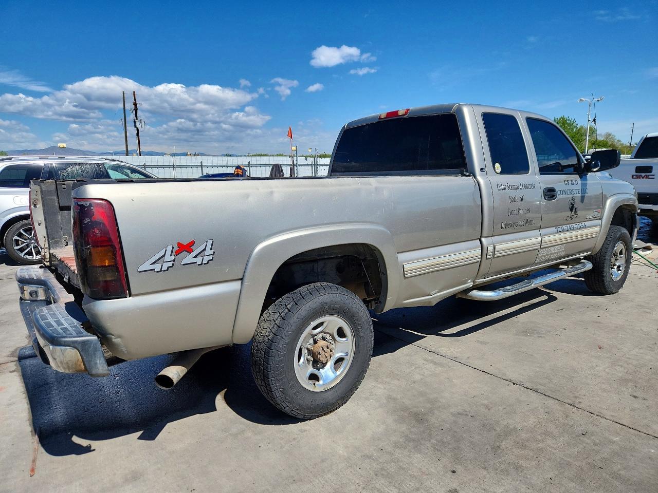 2001 Chevrolet Silverado K2500 Heavy Duty - Image 3
