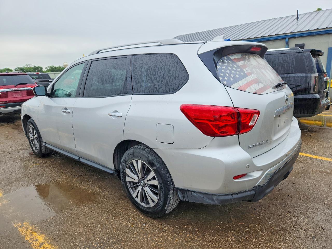 2019 Nissan Pathfinder Sl - Фото 2