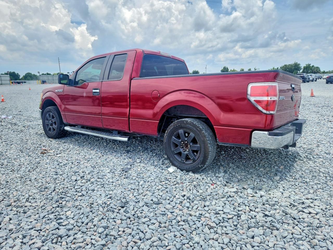 2013 Ford F150 - Image 2