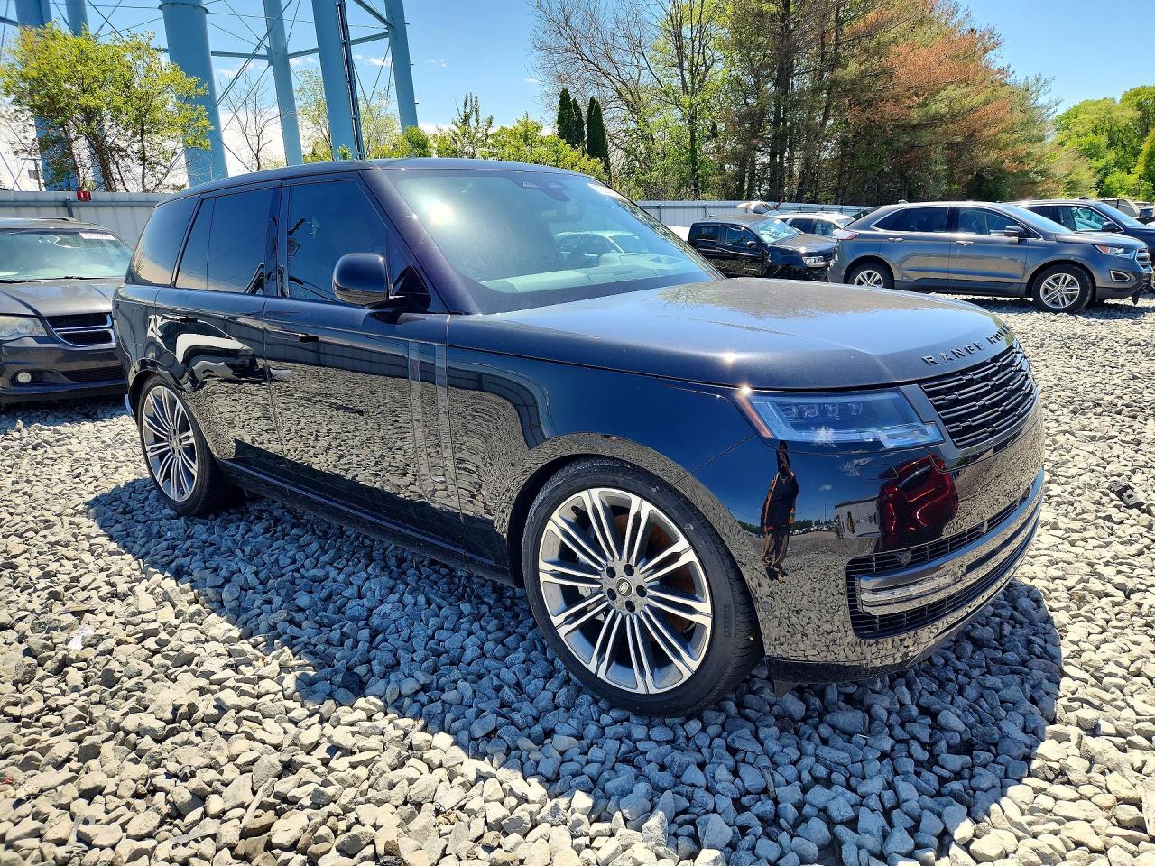 2025 Land Rover Range Rover Se - Image 4