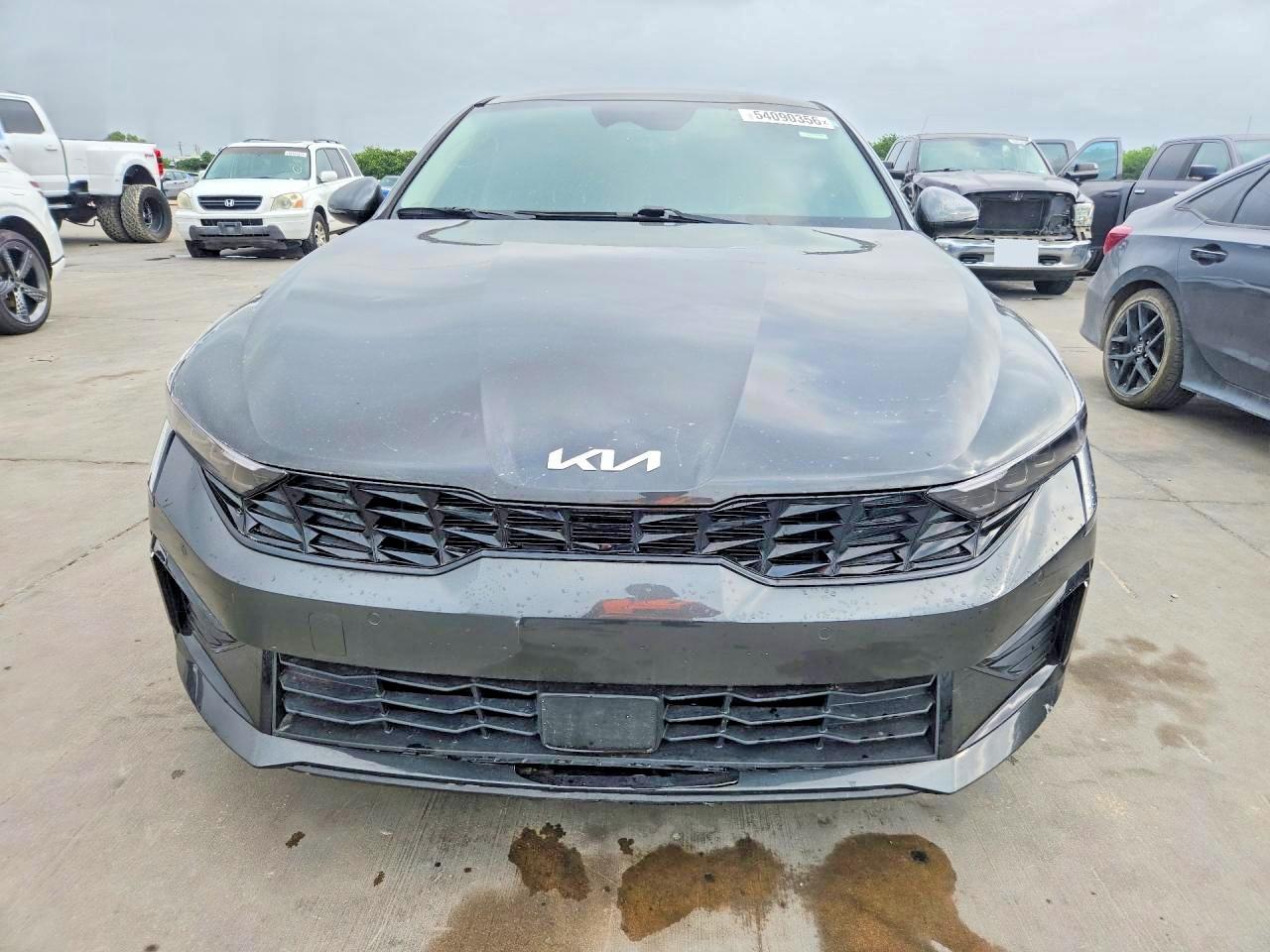 2025 Kia K5 Lxs - Image 5