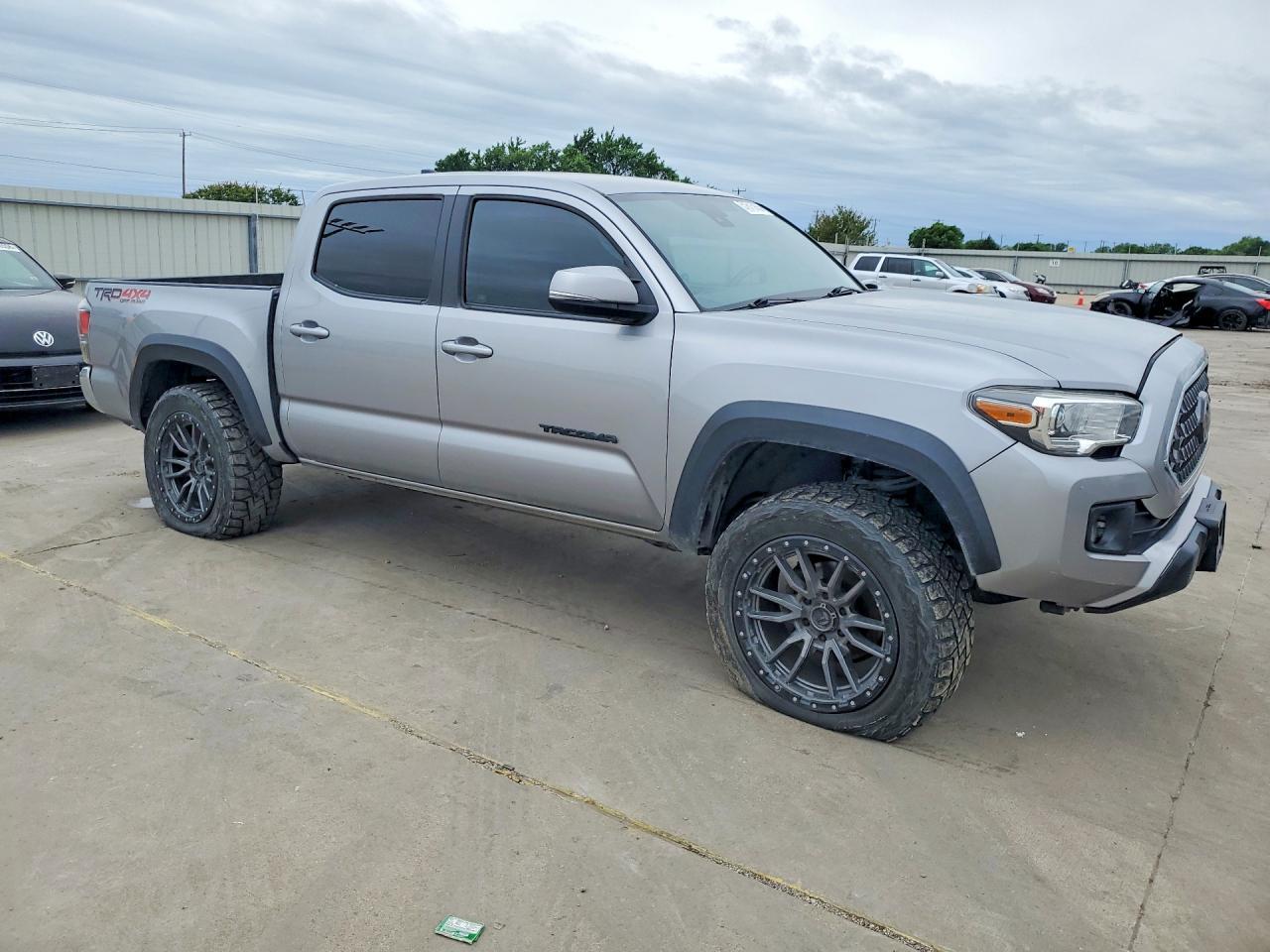 2019 Toyota Tacoma - Фото 4