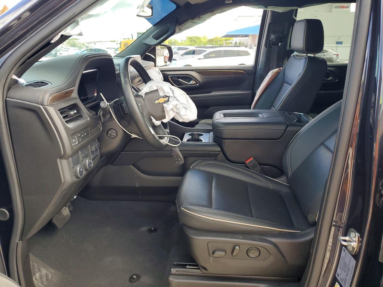 2024 Chevrolet Tahoe C1500 Premier - Фото 7