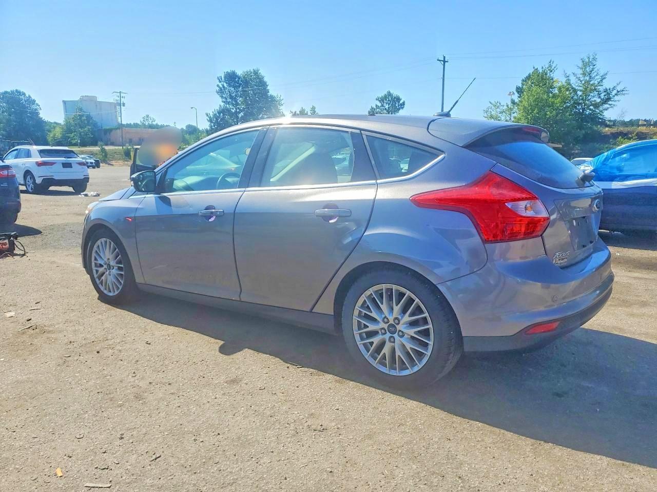 2014 Ford Focus Titanium - Фото 2
