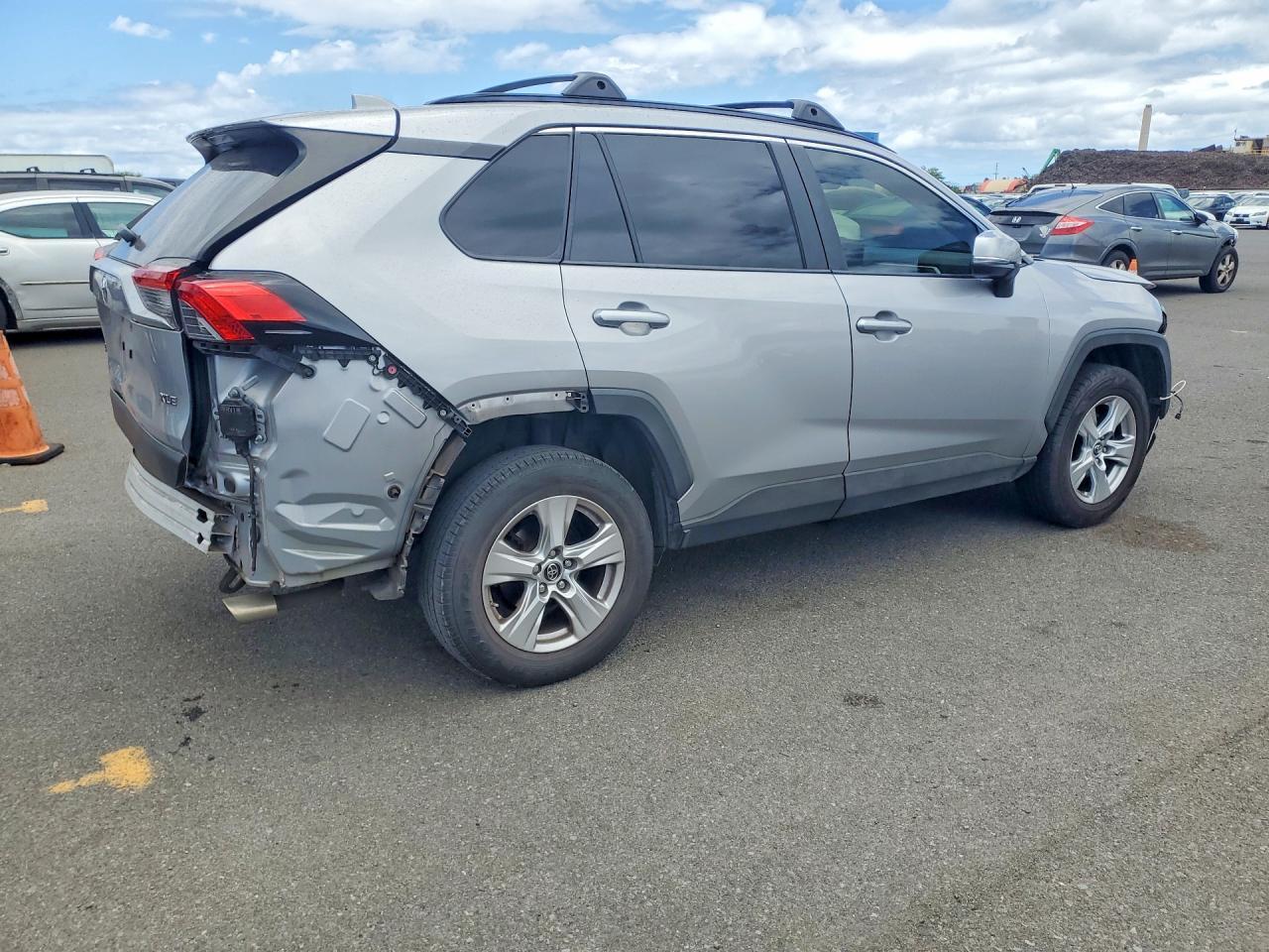 2019 Toyota Rav4 Xle - Фото 3