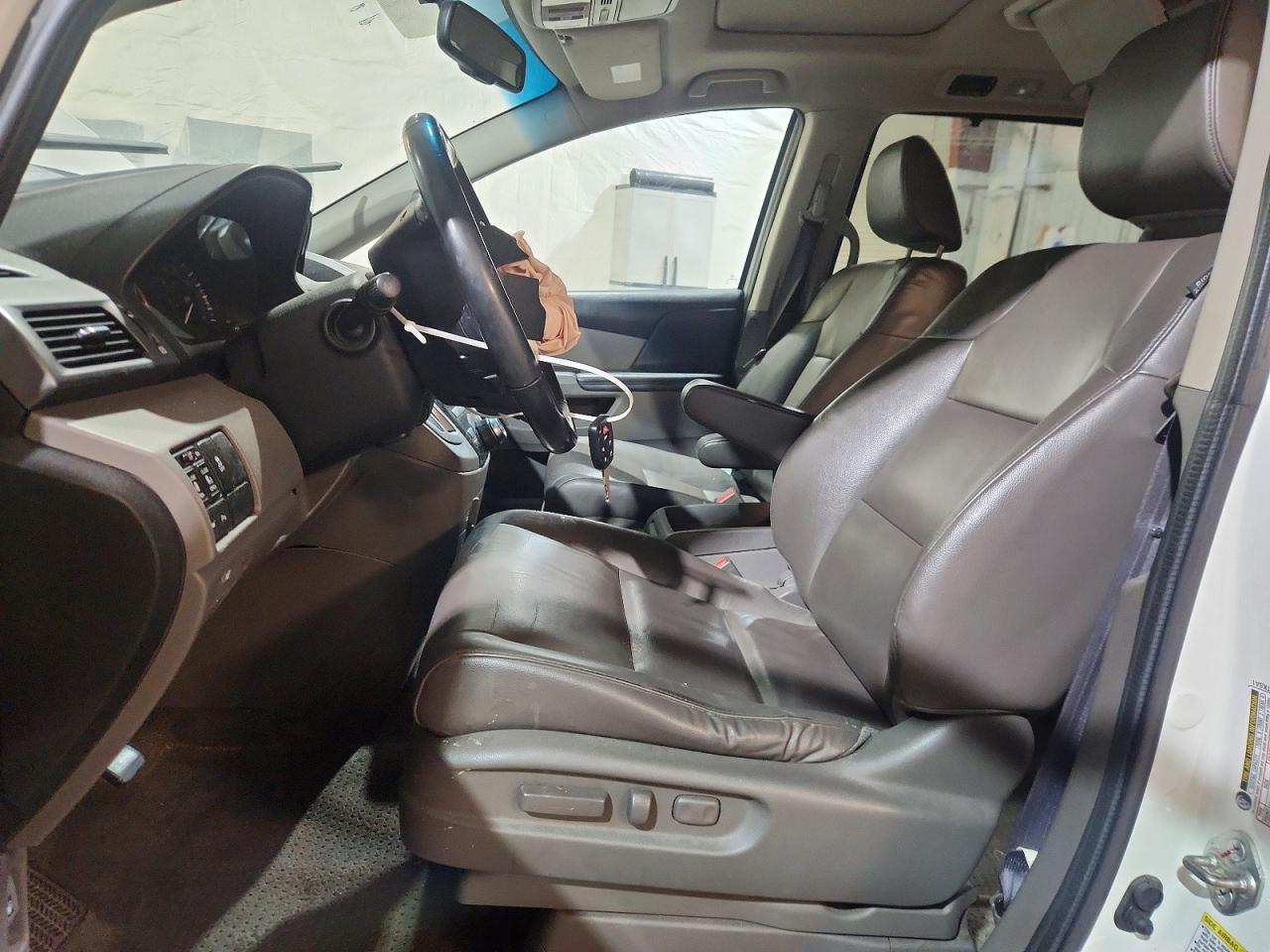 2013 Honda Odyssey Touring - Image 7