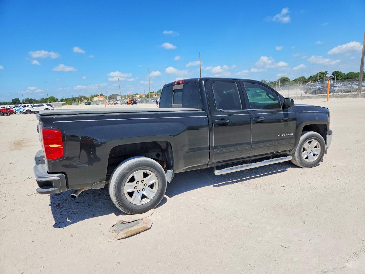 2015 Chevrolet Silverado C1500 Lt - Image 3