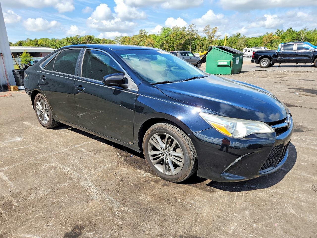 2015 Toyota Camry Se - Фото 4