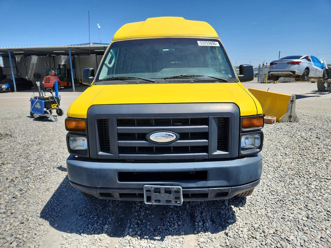 2014 Ford Econoline E250 Van - Фото 5