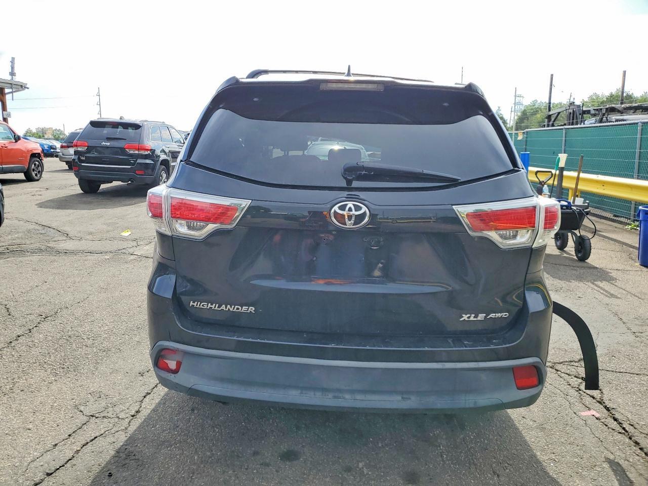2015 Toyota Highlander Xle - Фото 6