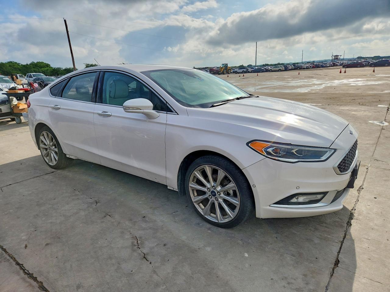 2018 Ford Fusion Titanium - Image 4