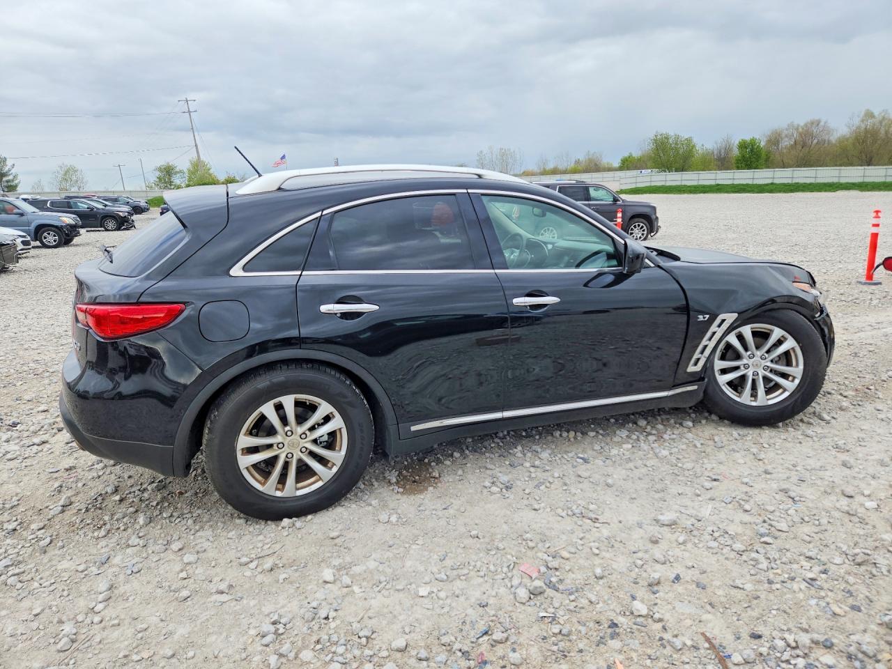 2017 Infiniti Qx70 Base - Фото 3