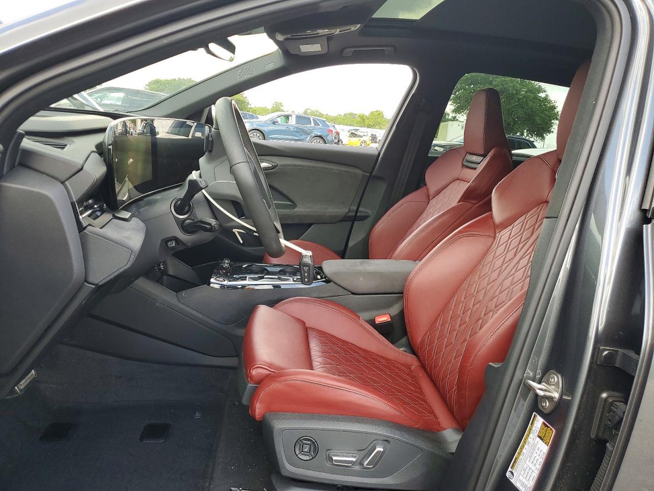 2025 Audi Sq6 E-Tron Prestige - Image 7