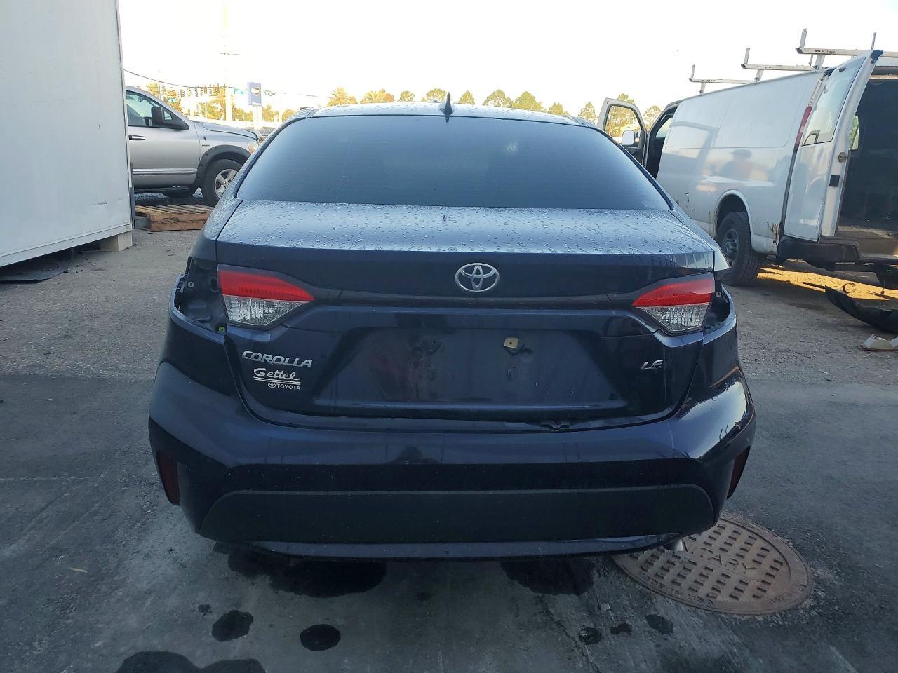 2021 Toyota Corolla Le - Image 6
