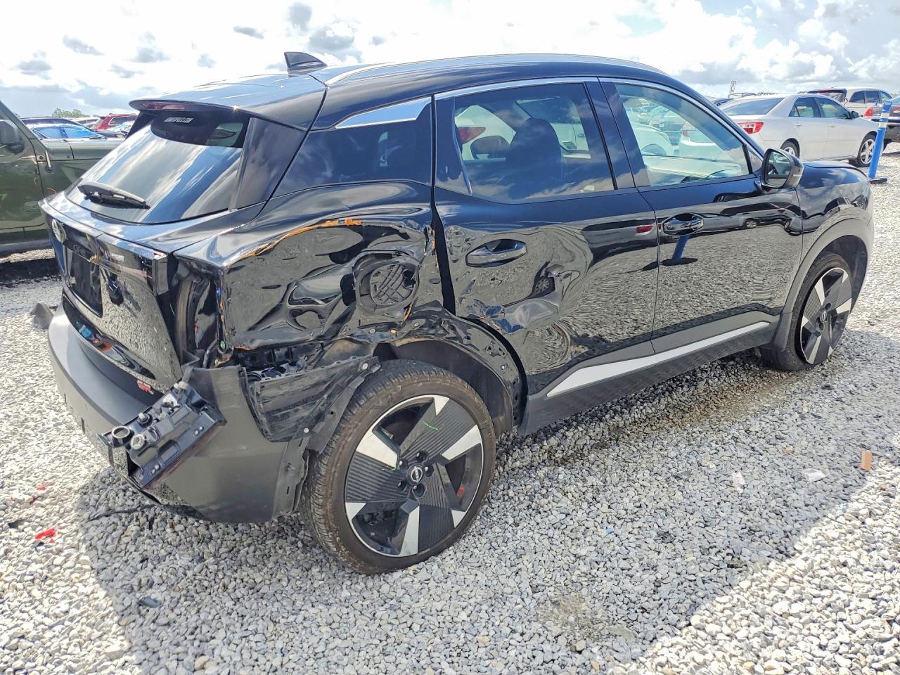 2025 Nissan Kicks Sr - Фото 3