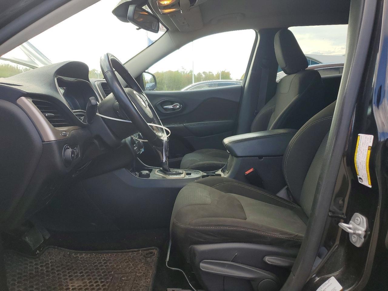 2015 Jeep Cherokee Latitude - Image 7