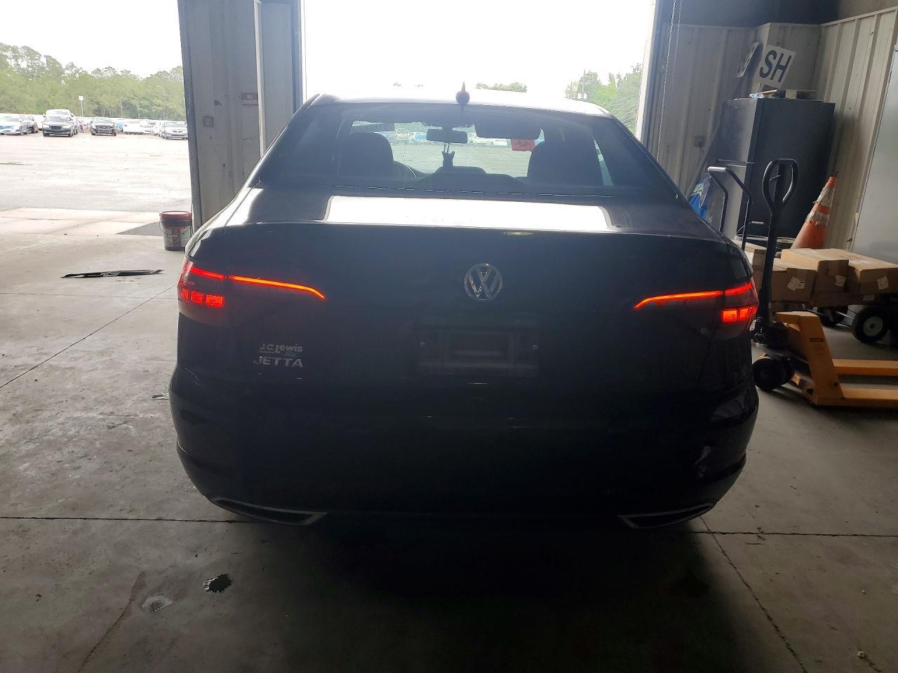 2019 Volkswagen Jetta S - Фото 6