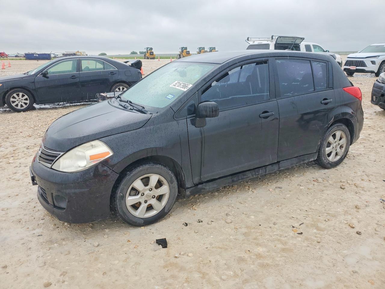 2010 Nissan Versa 1.8 S