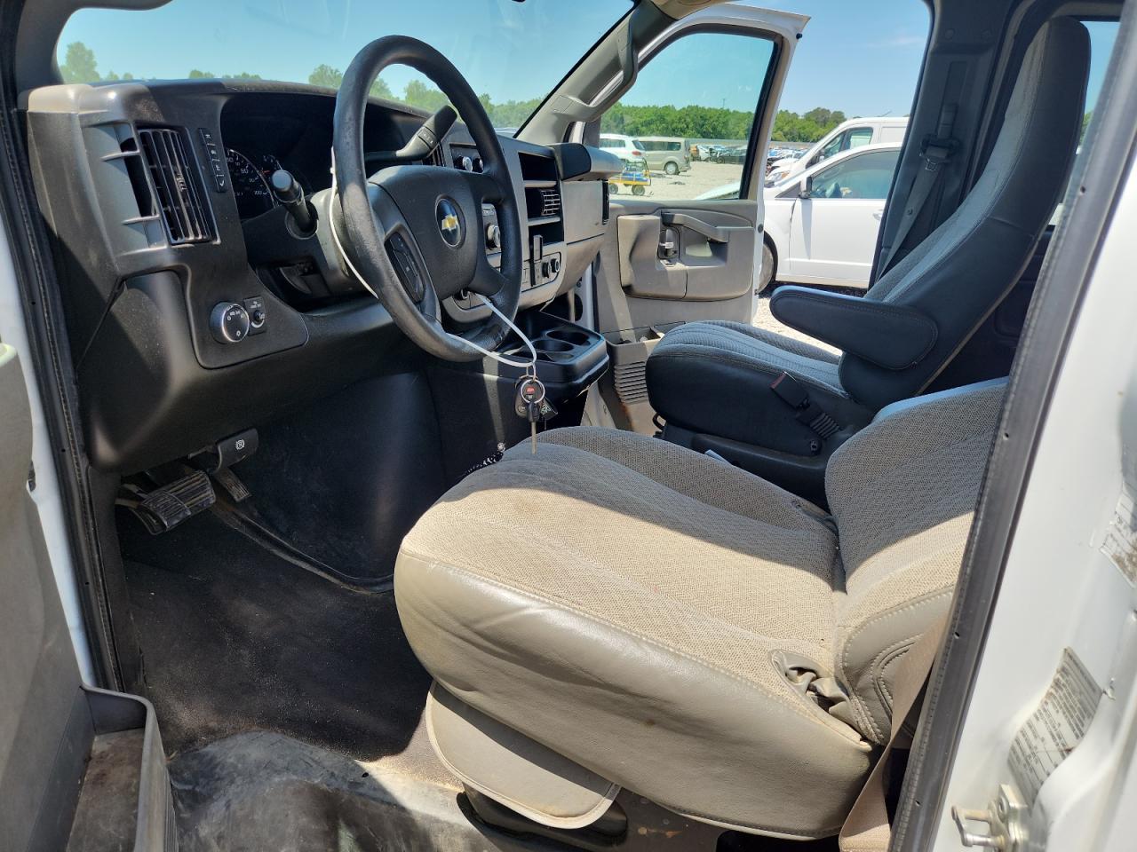 2020 Chevrolet Express G3500 Lt - Фото 7