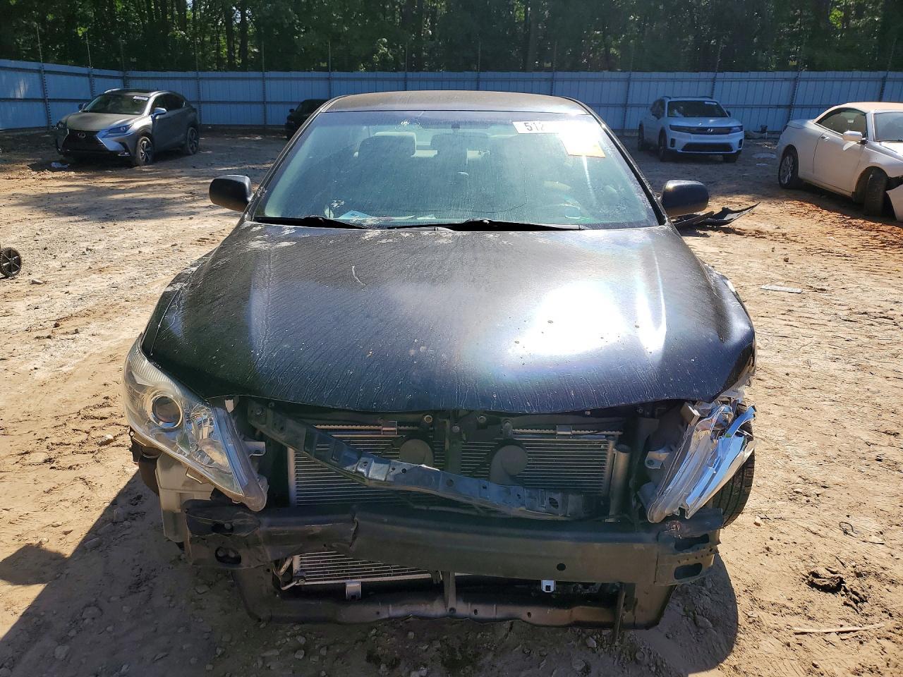 2011 Toyota Camry Le - Фото 5