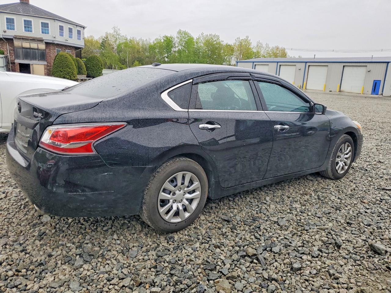 2015 Nissan Altima 2.5 S - Фото 3