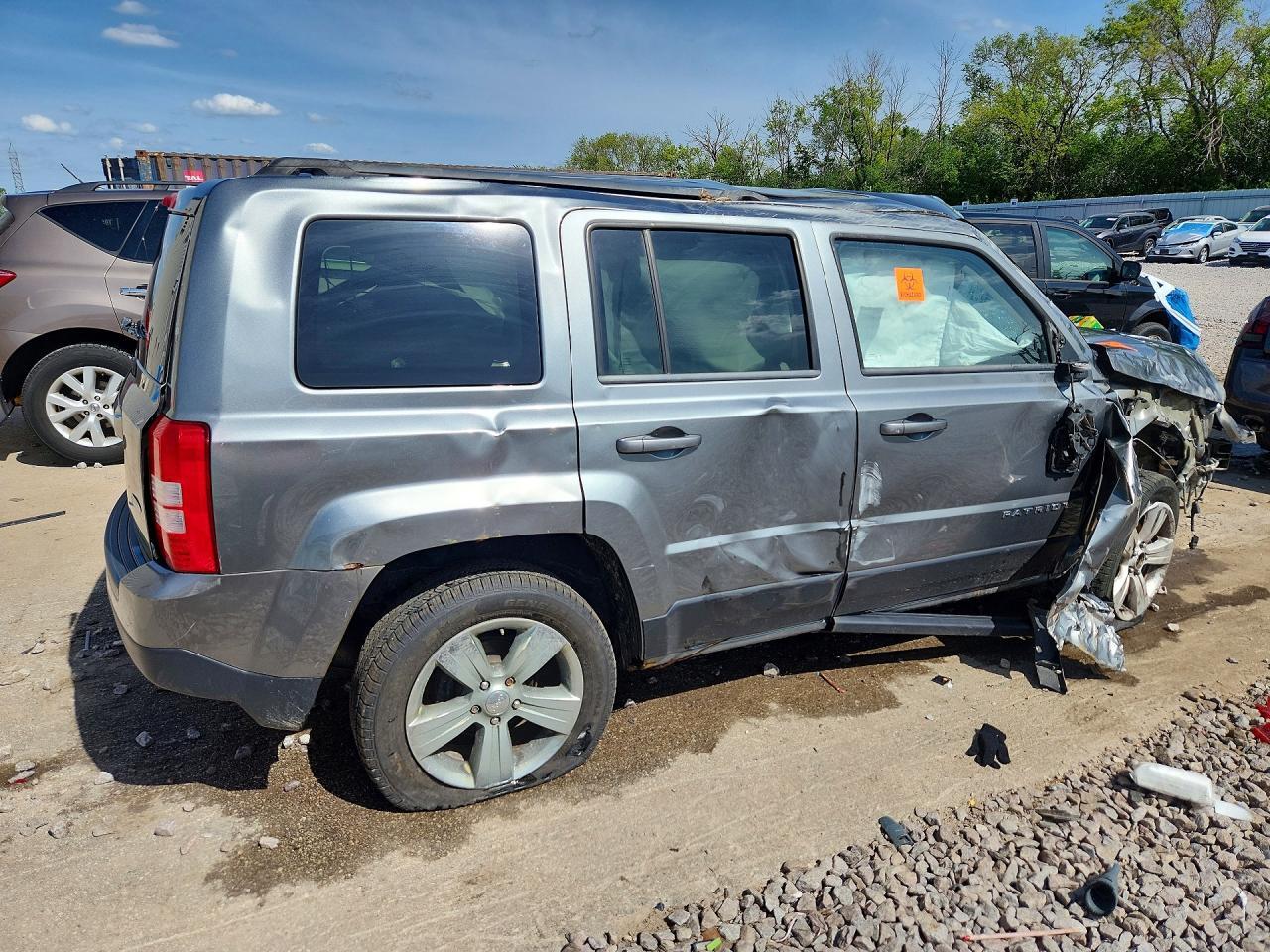 2014 Jeep Patriot Latitude - Фото 3