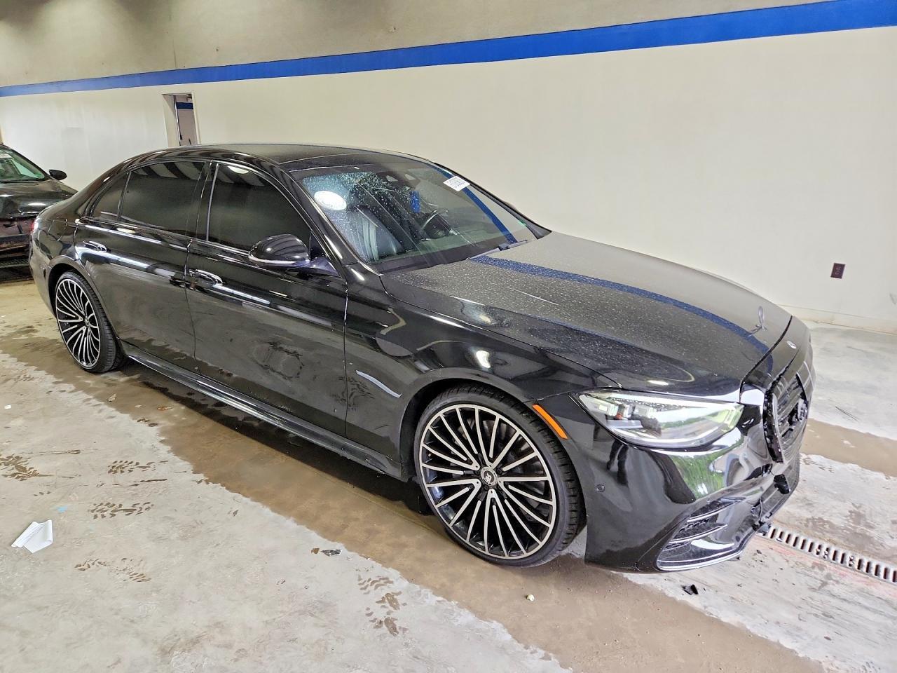 2022 Mercedes-Benz S 500 4Matic - Image 4