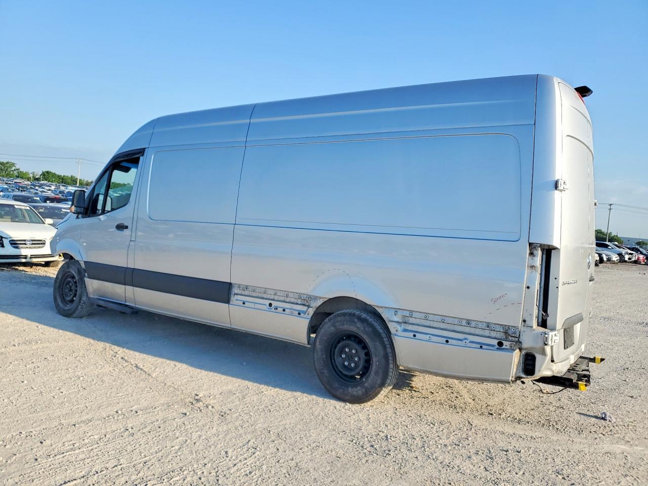 2023 Mercedes Benz Sprinter 2500 Delivery Van - Фото 2