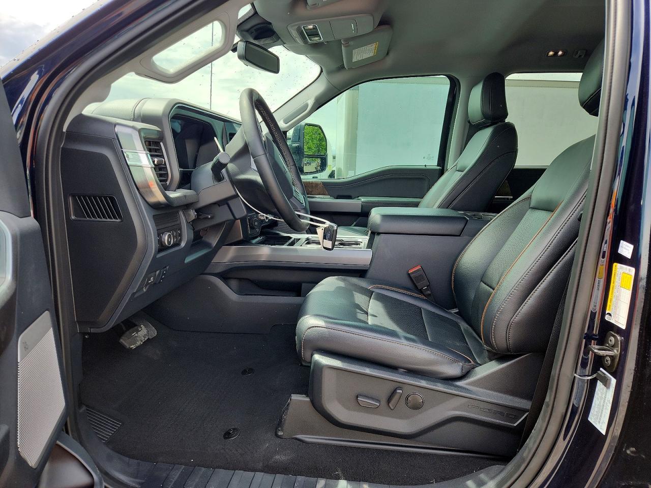 2025 Ford F350 Super Duty - Image 7